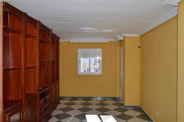 Foto 1 de Piso en venta en Oeste de 3 habitaciones con terraza y ascensor
