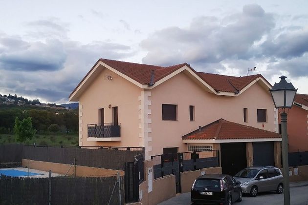 Foto 1 de Venta de casa en calle Prados de la Cañada de 3 habitaciones con terraza y piscina