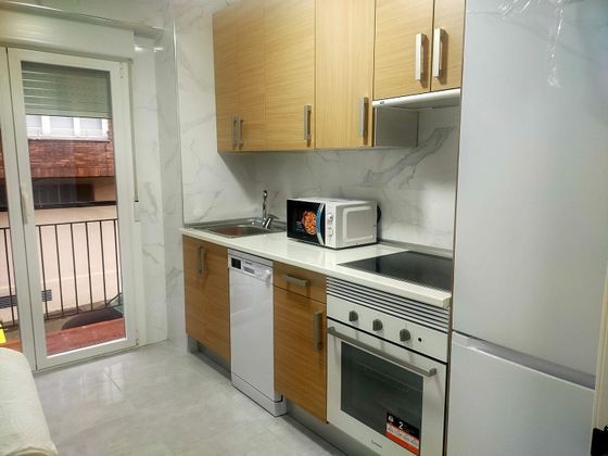 Foto 1 de Alquiler de piso en Delicias - San Isidro de 3 habitaciones con terraza y muebles