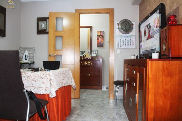 Foto 2 de Venta de piso en El Juncal - Vallealto de 3 habitaciones con terraza y aire acondicionado
