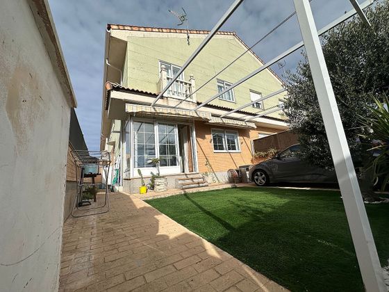 Foto 2 de Casa en venda a Santos de la Humosa (Los) de 2 habitacions amb terrassa i piscina