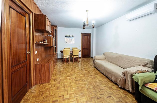 Foto 2 de Piso en venta en Chorrillo de 3 habitaciones con terraza y aire acondicionado