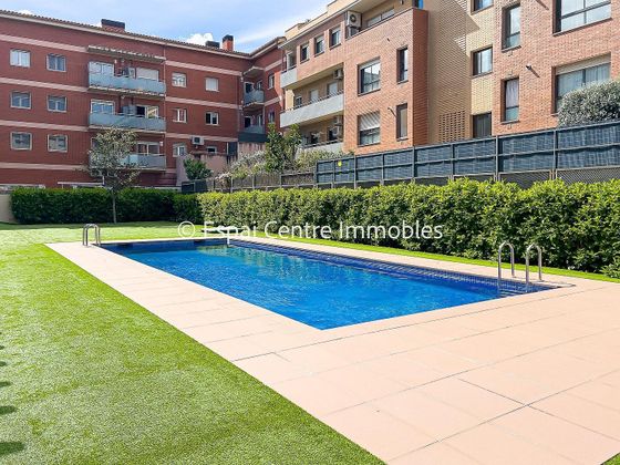 Foto 1 de Pis en venda a avenida De L'onze de Setembre de 4 habitacions amb terrassa i piscina