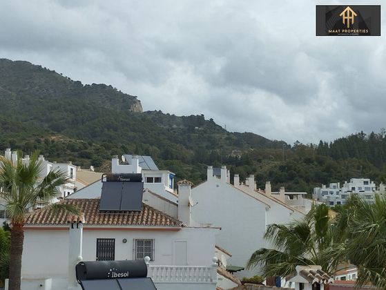Foto 1 de Casa adossada en lloguer a Las Cancelas - Valdeolletas de 5 habitacions amb terrassa i piscina