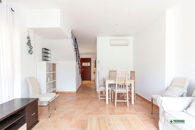 Foto 2 de Casa en venda a calle Sierra Almagro de 2 habitacions amb terrassa i piscina