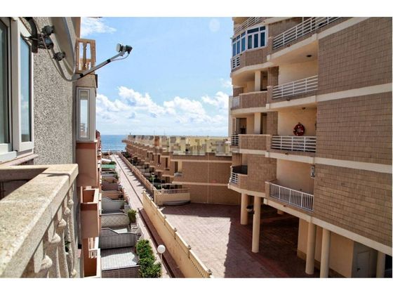 Foto 1 de Pis en venda a Zona Entremares de 3 habitacions amb terrassa i balcó