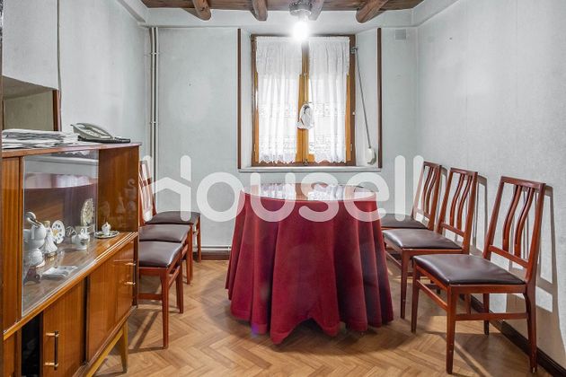 Foto 1 de Casa rural en venda a Burgohondo de 3 habitacions amb balcó i calefacció