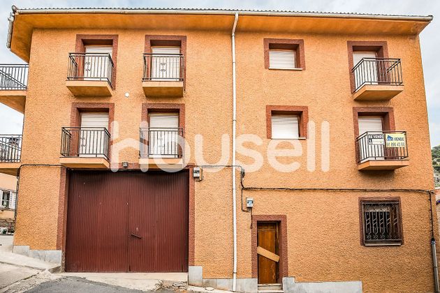 Foto 1 de Casa en venda a Hoyo de Pinares (El) de 4 habitacions amb garatge i balcó