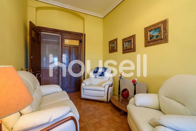 Foto 2 de Casa en venda a Parroquias de Oviedo de 3 habitacions amb garatge i balcó