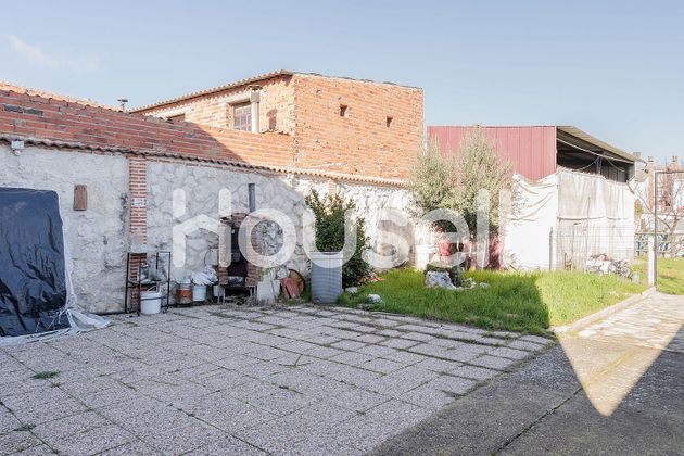 Foto 1 de Casa en venta en Íscar de 3 habitaciones con terraza y garaje