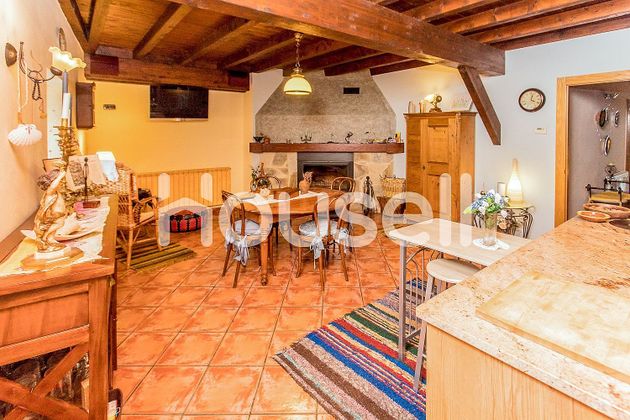 Foto 2 de Casa en venda a Armiñón de 4 habitacions amb terrassa i garatge