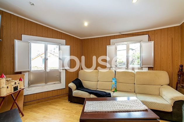 Foto 1 de Casa en venta en Pontecesures de 4 habitaciones con terraza