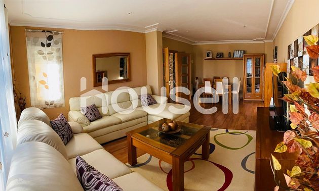 Foto 2 de Casa en venda a Rosalejo de 5 habitacions amb terrassa i garatge