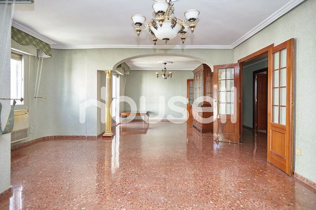 Foto 1 de Pis en venda a Torredonjimeno de 4 habitacions amb terrassa i aire acondicionat