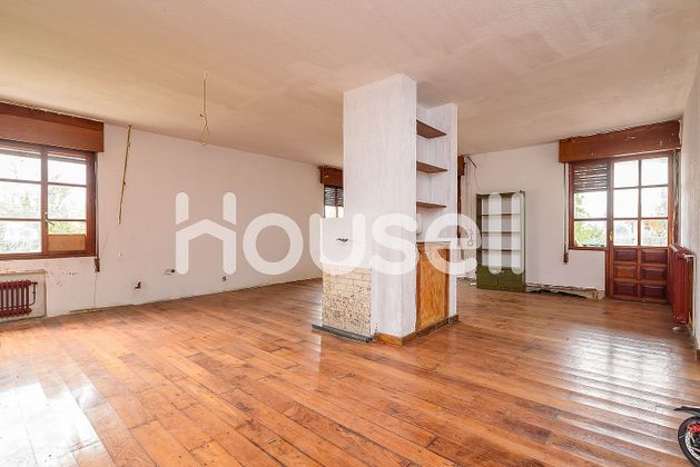 Foto 2 de Casa en venda a Parroquias de Oviedo de 5 habitacions amb terrassa i garatge