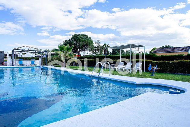Foto 1 de Casa en venta en Linares de 5 habitaciones con terraza y piscina