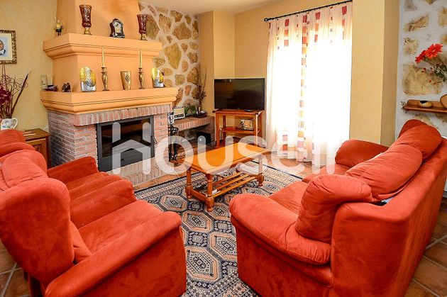 Foto 2 de Casa en venta en Guijo de Granadilla de 3 habitaciones con garaje y calefacción