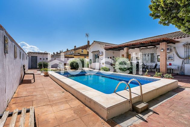 Foto 1 de Casa en venda a Fuente Vaqueros de 4 habitacions amb piscina i garatge