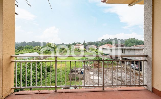 Foto 1 de Casa en venda a O Milladoiro de 5 habitacions amb terrassa i garatge
