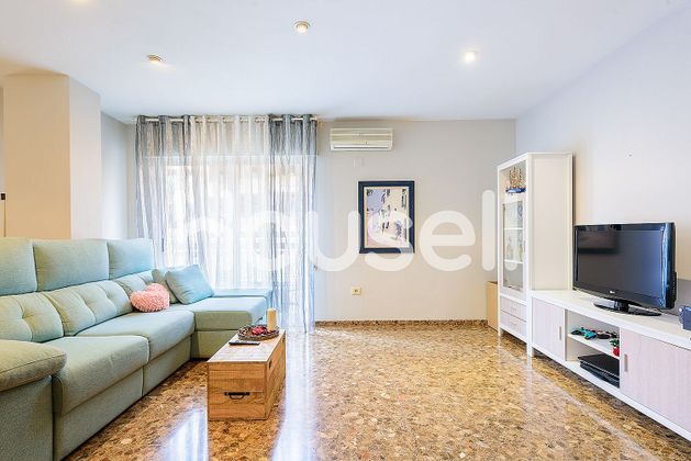Foto 1 de Pis en venda a El Pilar de 3 habitacions amb terrassa i aire acondicionat
