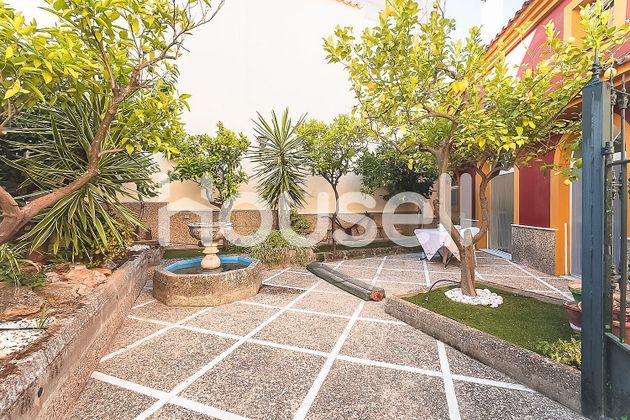 Foto 1 de Casa en venda a Fuente del Maestre de 8 habitacions amb terrassa i piscina
