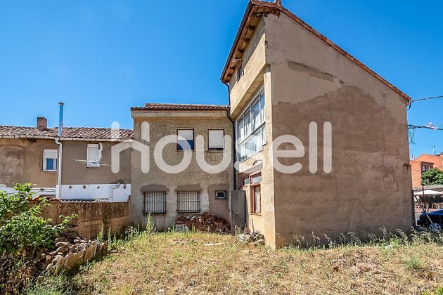 Foto 1 de Casa en venda a San Andrés del Rabanedo de 4 habitacions amb garatge