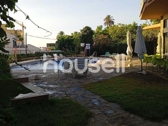 Foto 1 de Venta de estudio en Puerto Marina con piscina y jardín