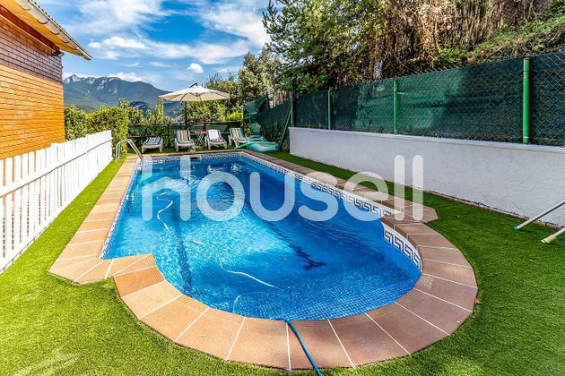 Foto 2 de Casa en venta en Cercs de 5 habitaciones con terraza y piscina