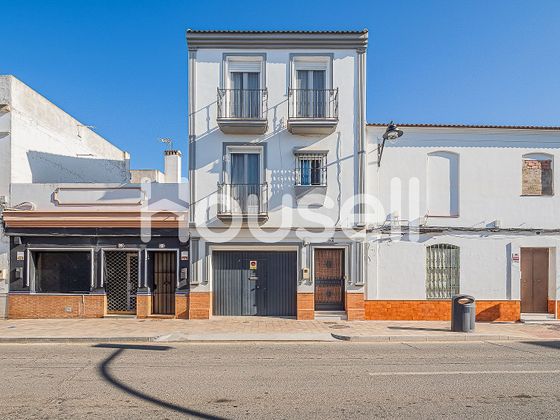 Foto 1 de Casa en venda a San Juan del Puerto de 4 habitacions amb garatge i balcó