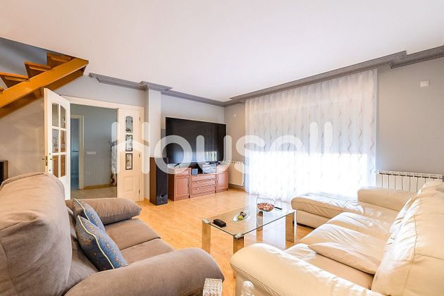 Foto 2 de Casa en venda a Revellinos de 4 habitacions amb terrassa i garatge