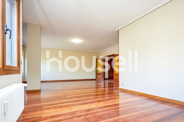 Foto 2 de Pis en venda a Lovaina - Aranzabal de 5 habitacions amb terrassa i garatge