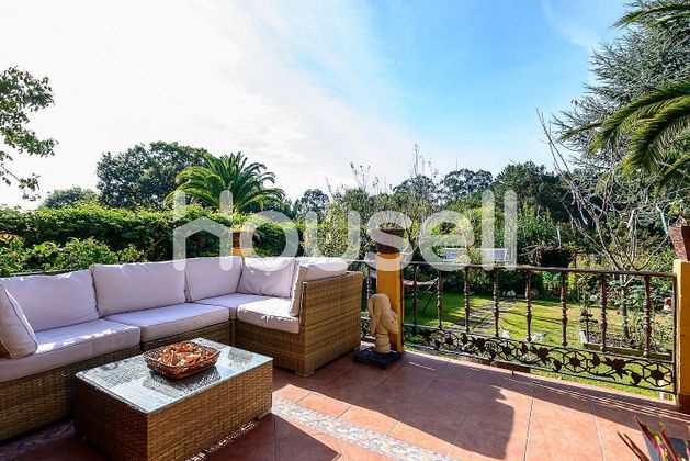 Foto 2 de Casa en venda a Llanera de 5 habitacions amb terrassa i piscina