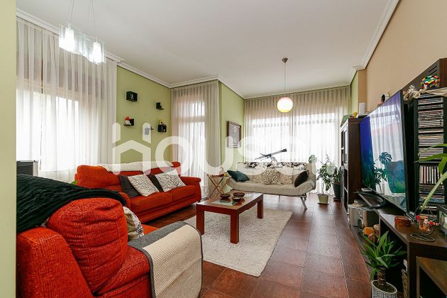Foto 2 de Casa en venda a Tomiño de 4 habitacions amb terrassa i garatge