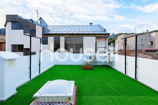 Foto 1 de Casa en venda a Pueblo de 5 habitacions amb terrassa i garatge