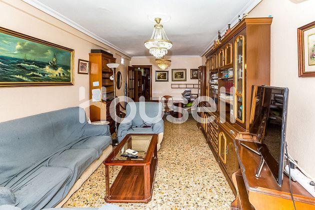 Foto 2 de Pis en venda a Centro - Almería de 4 habitacions amb terrassa i aire acondicionat