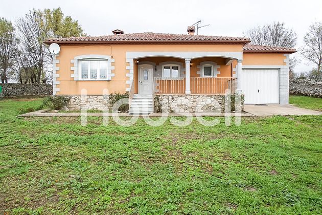 Foto 1 de Casa en venda a Barruecopardo de 3 habitacions amb terrassa i garatge