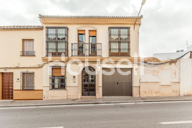 Foto 1 de Casa en venta en Lucena de 6 habitaciones con terraza y garaje