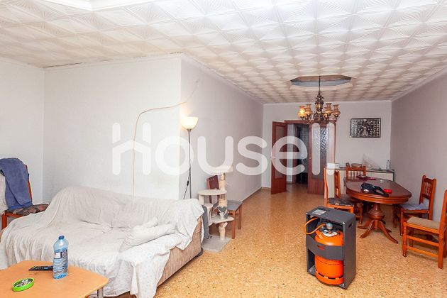 Foto 2 de Pis en venda a Carlet de 4 habitacions amb terrassa i garatge
