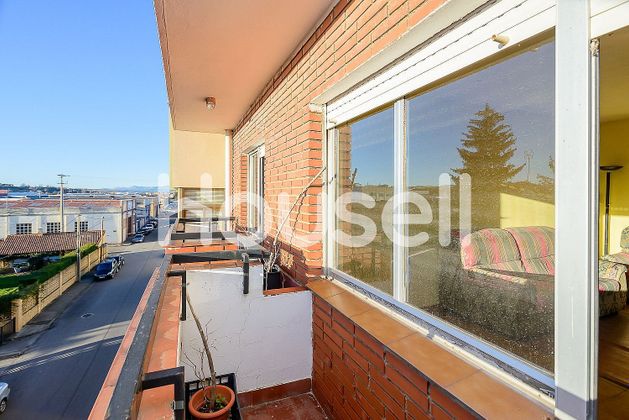 Foto 1 de Venta de piso en Santovenia de la Valdoncina de 3 habitaciones con balcón y calefacción