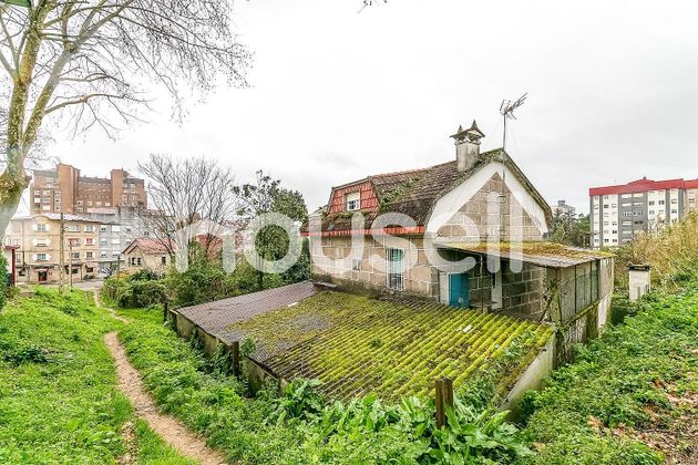 Foto 1 de Casa en venda a As Travesas - Balaídos de 8 habitacions amb garatge i jardí