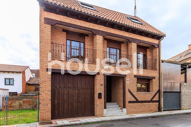 Foto 1 de Casa en venta en San Andrés del Rabanedo de 4 habitaciones con terraza y garaje