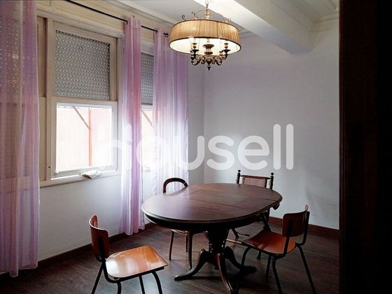 Foto 2 de Casa en venda a Centro - Ourense de 10 habitacions amb balcó
