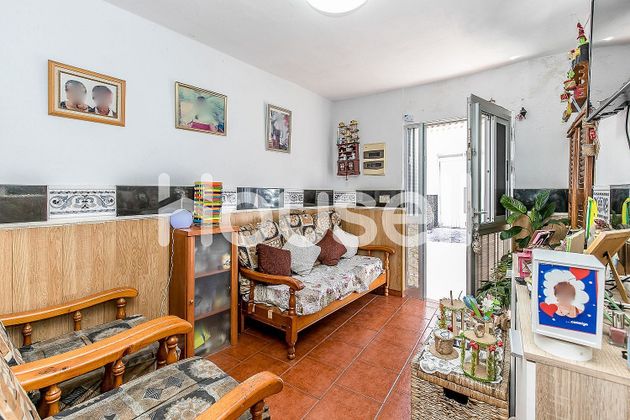 Foto 1 de Venta de casa en Granadilla de Abona ciudad de 4 habitaciones con terraza