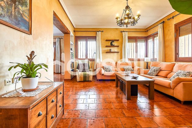 Foto 2 de Casa en venda a Valverde de 4 habitacions amb piscina i garatge