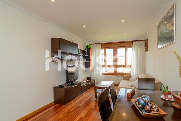 Foto 2 de Pis en venda a La Calzada de 3 habitacions amb garatge i calefacció
