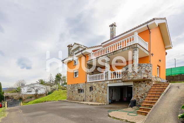 Foto 1 de Casa en venta en Viella-Granda-Meres de 5 habitaciones con piscina y garaje