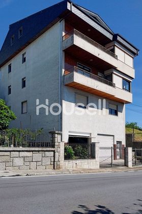 Foto 1 de Casa en venda a A Carballeira de 7 habitacions amb terrassa i garatge