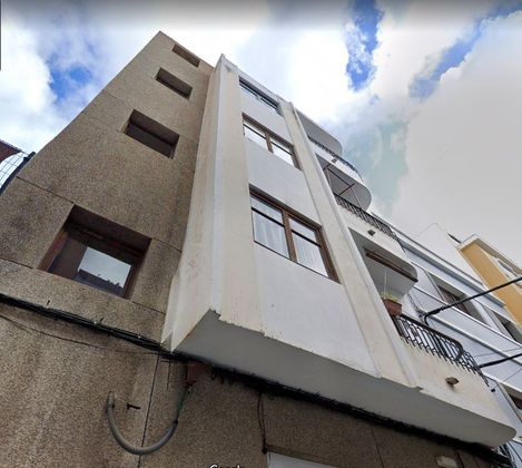 Foto 2 de Edifici en venda a calle Ángel Guimerá de 480 m²