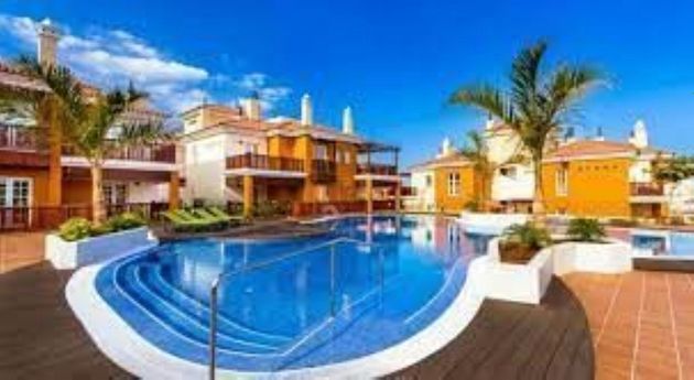 Foto 1 de Piso en venta en calle Tahona de 2 habitaciones con terraza y piscina
