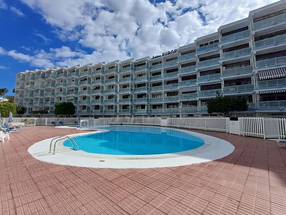 Foto 1 de Piso en venta en avenida De Marzo de 2 habitaciones con terraza y piscina